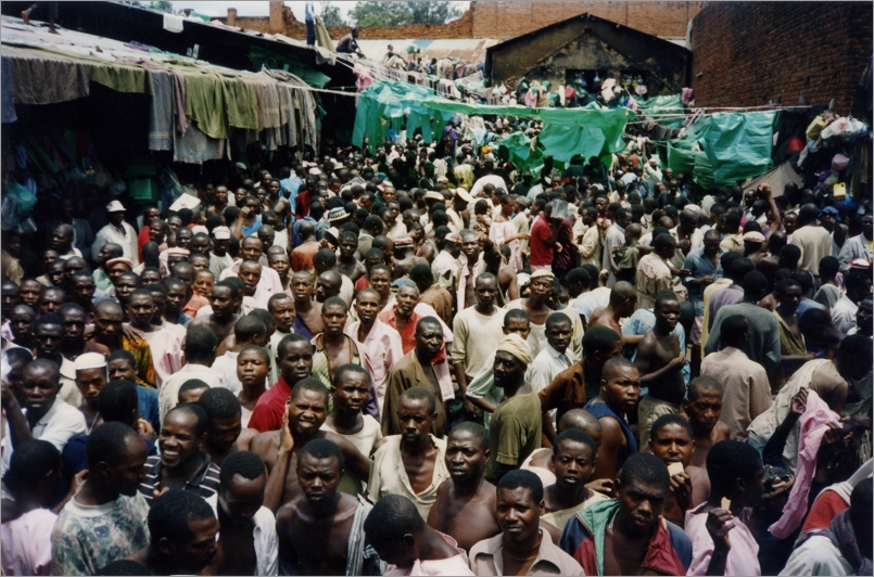 Prison centrale de Kigali, 1995 © Hervé Deguine